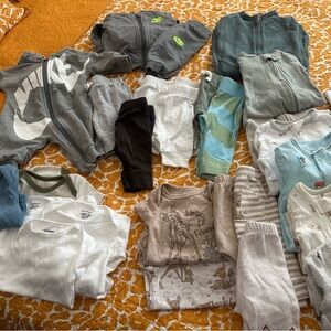 Nike Baby Clothing Set - Gray, White, Green